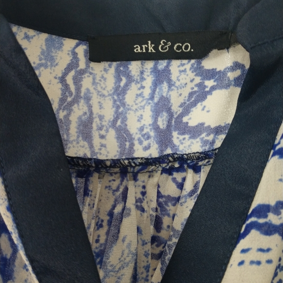 Arc & Co top - Picture 3 of 3